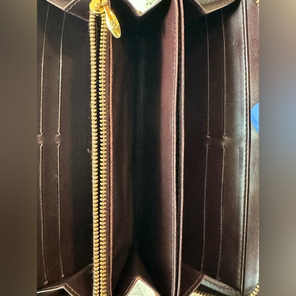 Louis Vuitton vernis Zippy wallet Amarante with COA VGUC - Picture 13 of 16